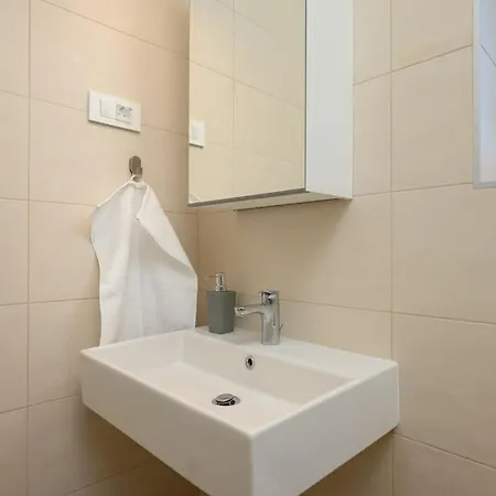 House Leny By Istrialux וילה