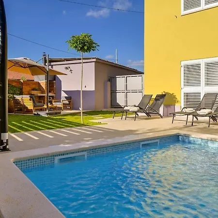 וילה House Leny By Istrialux *