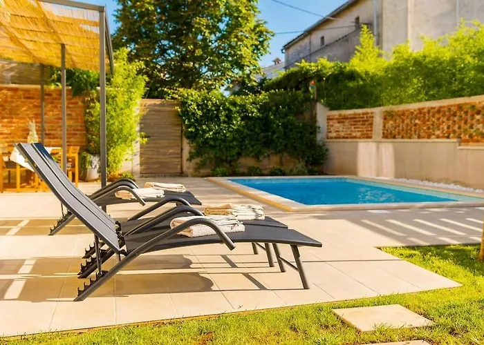 Villa House Leny By Istrialux