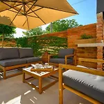 Vila House Leny By Istrialux *